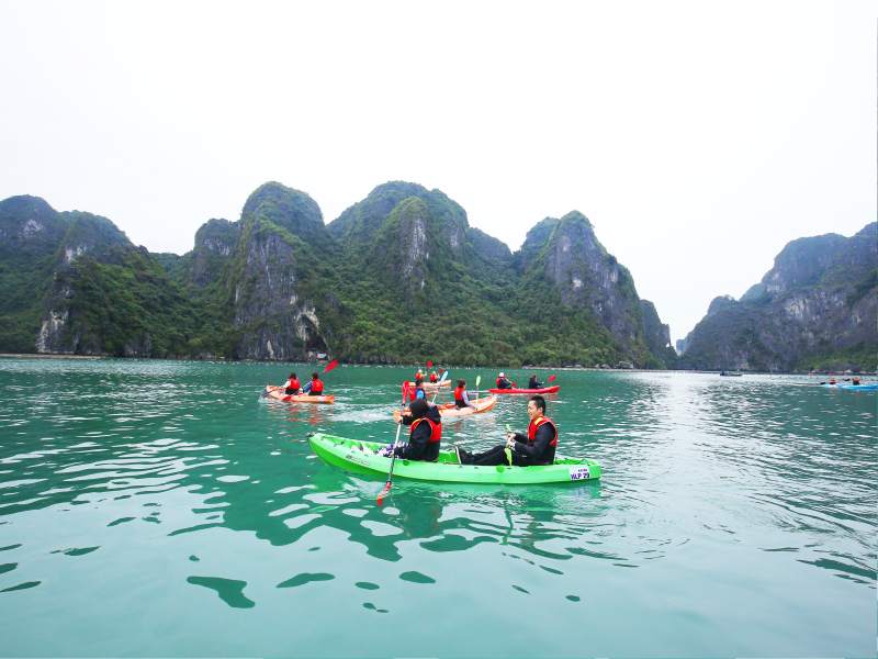 halong-bay-silversea-cruise-03